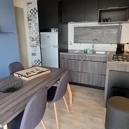Bungalow Mobile Home De Luxe Vue Mer Ile D'Or Saint-Raphael 4 Personnes Campeggio *