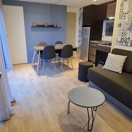 Campeggio Bungalow Mobile Home De Luxe Vue Mer Ile D'Or Saint-Raphael 4 Personnes Saint-Raphaël